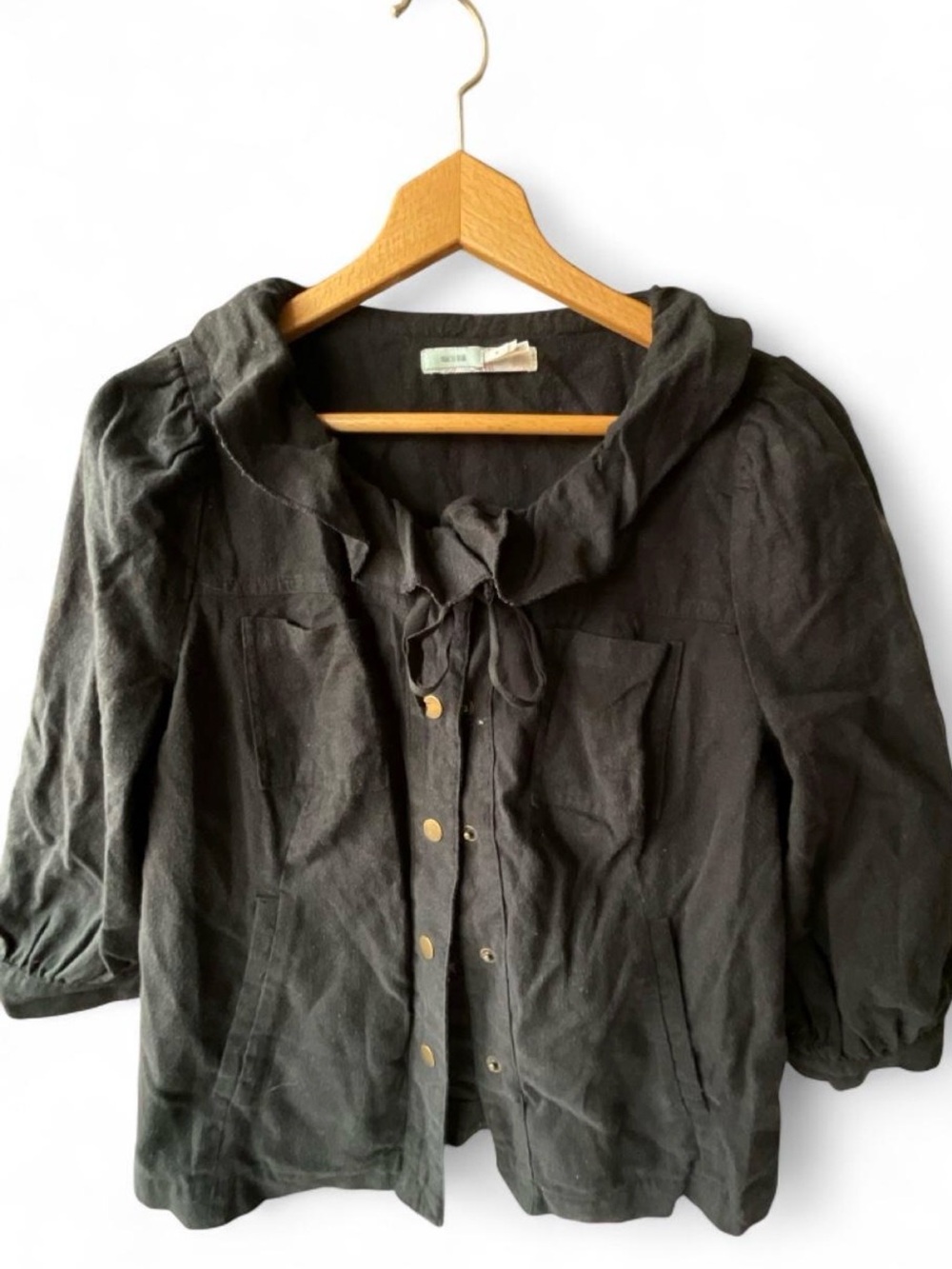 UO | Urban Outfitters KIMCHI BLUE Ruffle Collar Gold Button Top | Black LARGE